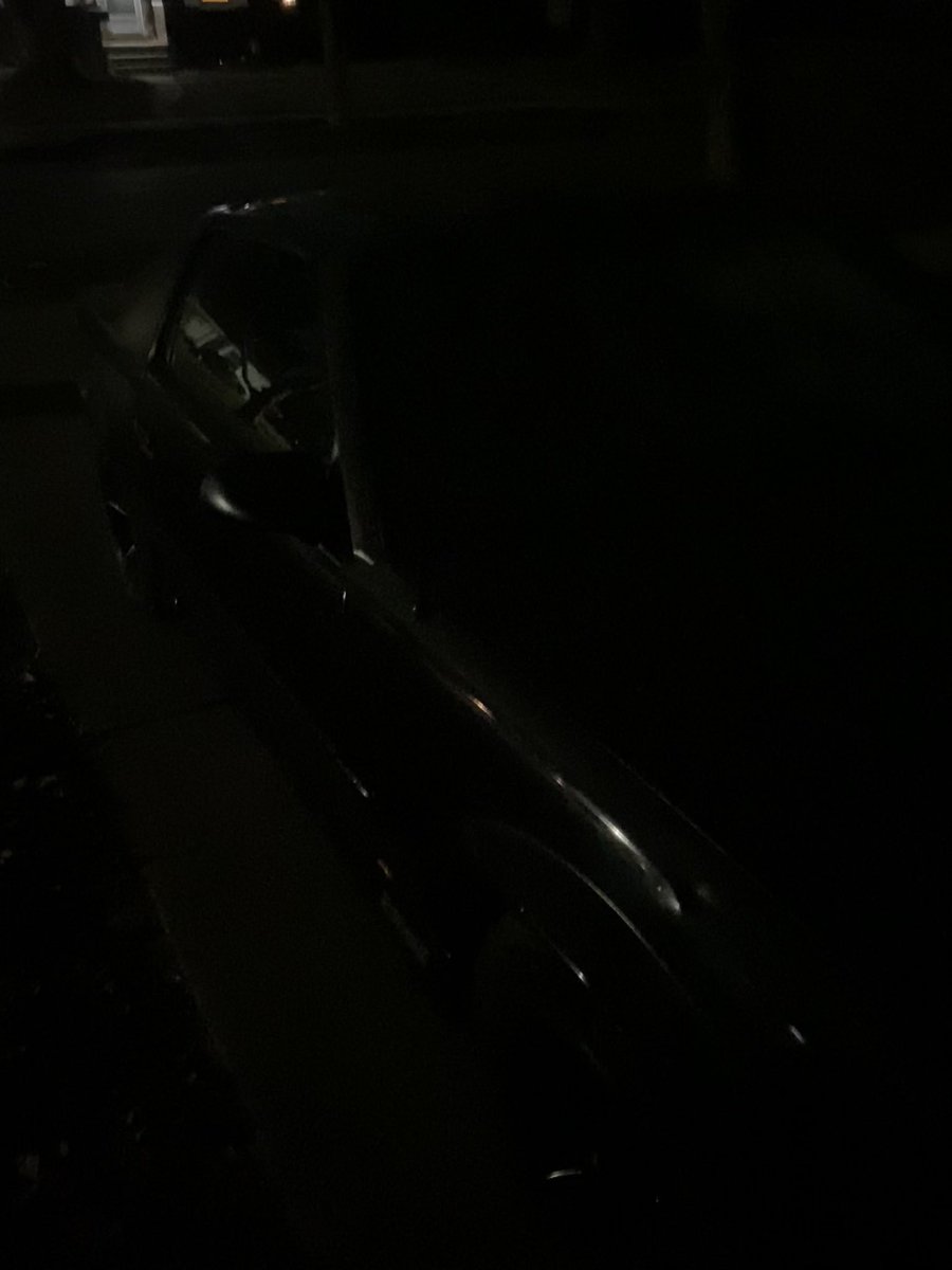 4trss's tweet image. v too