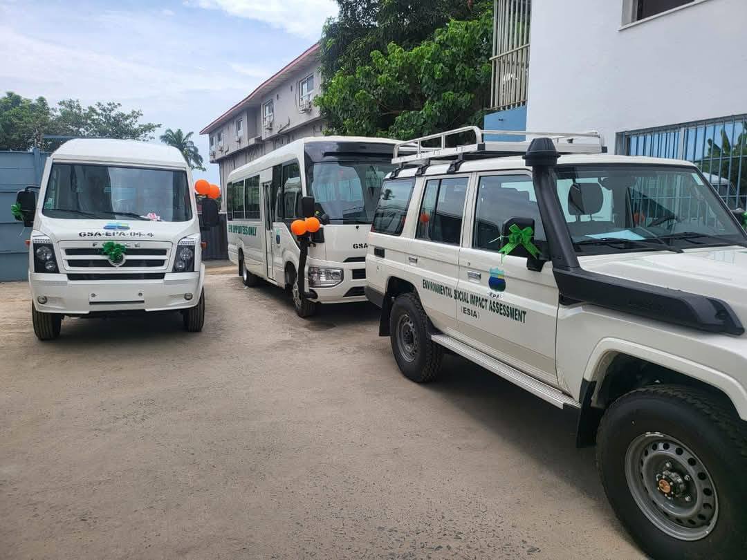 <a href="/EpaLiberia/">EPA-Liberia</a> has taken a major step to improve the working conditions of its employees by dedicating several new vehicles for staff transportation and field operations. epa.gov.lr/epa-dedicates-…