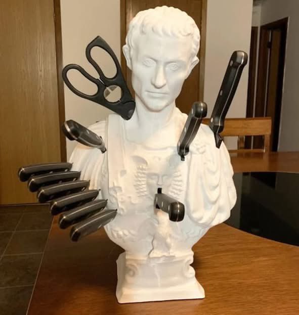 Em Harriss tweet media