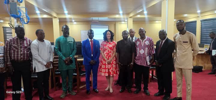<a href="/EpaLiberia/">EPA-Liberia</a> Boss Dr. Emmanuel K. Urey Yarkpawolo, and <a href="/UL/">University Of Limerick</a> President @Dr. Layli Maparyan, have concluded a tour of the College of Science &amp; Technology and the School of Environmental Studies and Climate Change at the University of Liberia.

epa.gov.lr/epa-executive-…