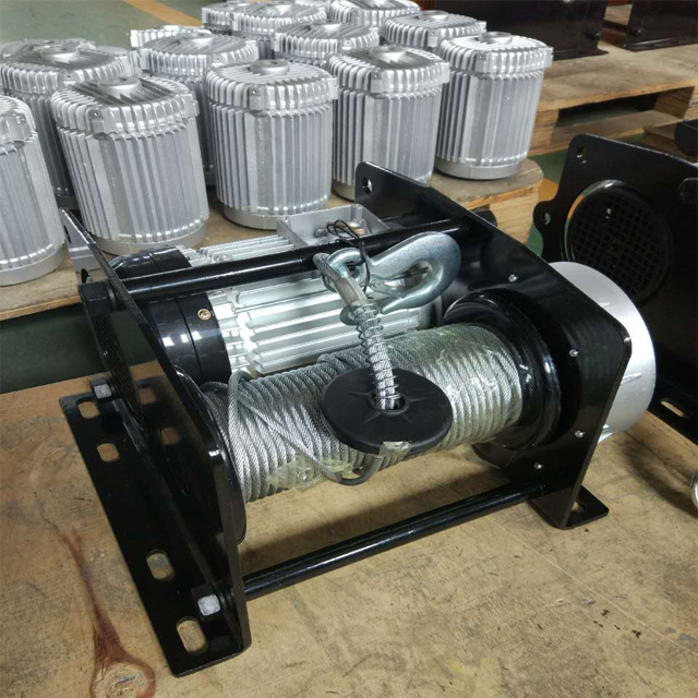 Engineered to national standards, this hoist boasts a reasonable design, high-quality materials, and an advanced structural configuration. Get more: firsthoist.com Contact us: +8613358867008 Email: jcyc@firsthoist.com