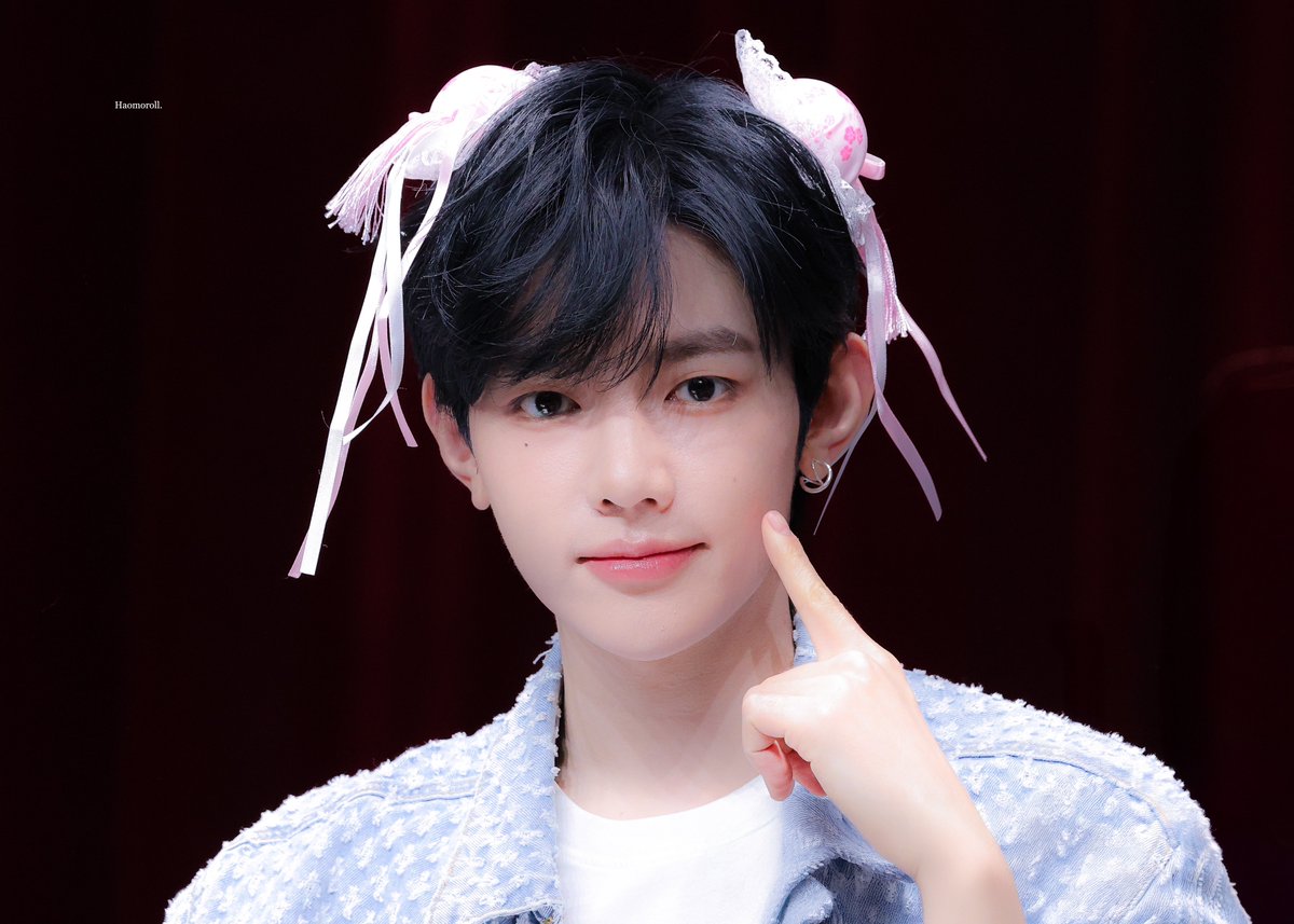 haomoroll_zh's tweet photo. 250315 핑크하오룽바오💗🎀
#장하오 #章昊 #ZHANGHAO  
#제로베이스원 #ZEROBASEONE #ZB1 https://t.co/wcQ9MMXyjU