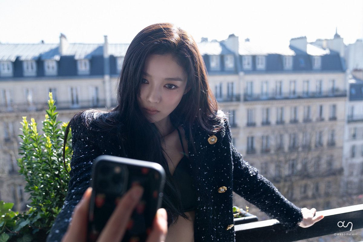 awesome_ent_'s tweet photo. 유정의 미모가
 └ 어섬희의 사랑이 되.
 └ 어섬희이 복지가 되.
 └ 어섬희의 자랑이 되.

#어썸PIC
#김유정 #KIMYOUJUNG
#데이즈드 #DAZED #DAZEDKOREA 
#발망 #BALMAIN https://t.co/WVvlUcKXGX