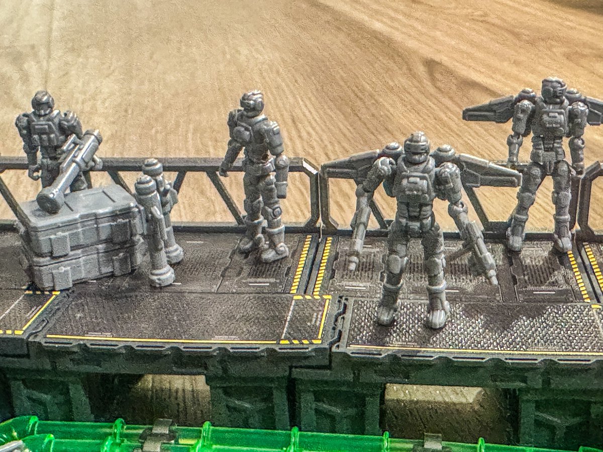 Boknight01's tweet photo. Neo-colonial Special Forces

Would look better with some paint

#exhobby 
#feite
#diaclone
#52toysbeastbox 
#ダイアクロン https://t.co/80SLxgkGVF
