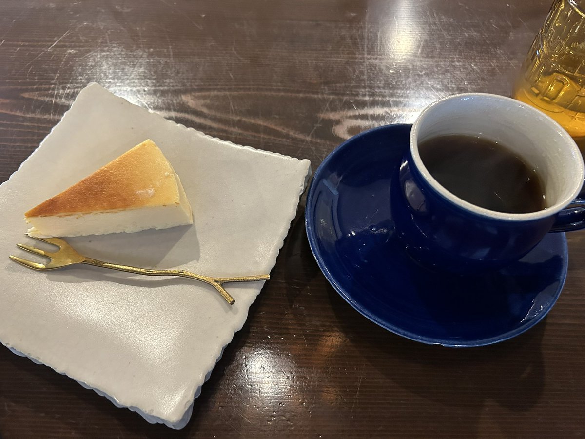 hitossan7090e's tweet photo. ナポリタン、チーズケーキ
当たりでした☺️

#ナポリタン
#チーズケーキ https://t.co/lgtC9TWDpJ