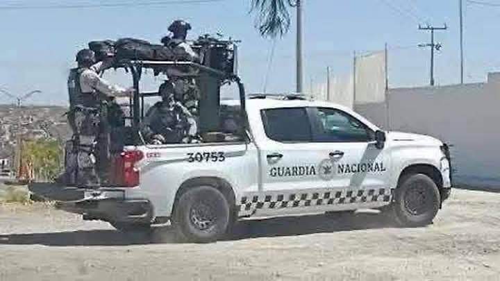 aGnt3Just_GN's tweet photo. 🚨#Alerta #Jalisco Enfrentamientos, bloqueos y la captura de un líder del CJ-NG en Autlán-Casimiro Castillo dejan víctimas mortales entre la GN. La situación sigue tensa. ¡Población, manténganse resguardados! #Seguridad #Noticias #CasimiroCastillo #autlan #ULTIMAHORA https://t.co/TaDVVmAcGZ