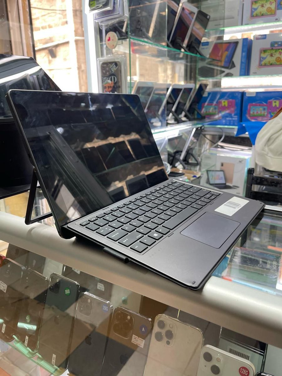 CalyMTN's tweet image. HP EliteBook 840 G5,i5 8th gen, 8/256 @ 29,500
HP Pro X2 612 g2, i5 7th gen 8/256 @ 30,000
Lenovo x390 x360, i5 7th gen, 8/256  @ 30,000
Dell 7440 i5, 8/256 @ 17,500

Reach out. Deliveries pia ni countrywide.