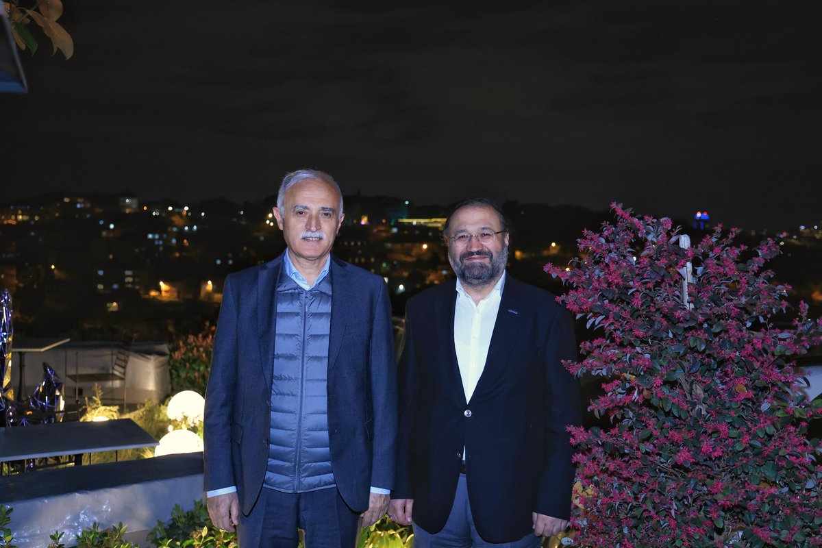 Nail Olpak (@nailolpak) on Twitter photo Dün akşam iftarda <a href="/MUSIAD/">MÜSİAD</a>’ın güzel çalışmalarından birisi olan <a href="/MUSIADKarzHasen/">Karz-ı Hasen Sandığı</a> Başkanı <a href="/mozeken/">Muhammet Ali ÖZEKEN</a> ve Yönetim Kurulu Üyeleri ile birlikteydik.
Yaşatılan bu güzel geleneğe emek ve destek veren herkese teşekkürler 👏. Dün akşam iftarda <a href="/MUSIAD/">MÜSİAD</a>’ın güzel çalışmalarından birisi olan <a href="/MUSIADKarzHasen/">Karz-ı Hasen Sandığı</a> Başkanı <a href="/mozeken/">Muhammet Ali ÖZEKEN</a> ve Yönetim Kurulu Üyeleri ile birlikteydik.
Yaşatılan bu güzel geleneğe emek ve destek veren herkese teşekkürler 👏.