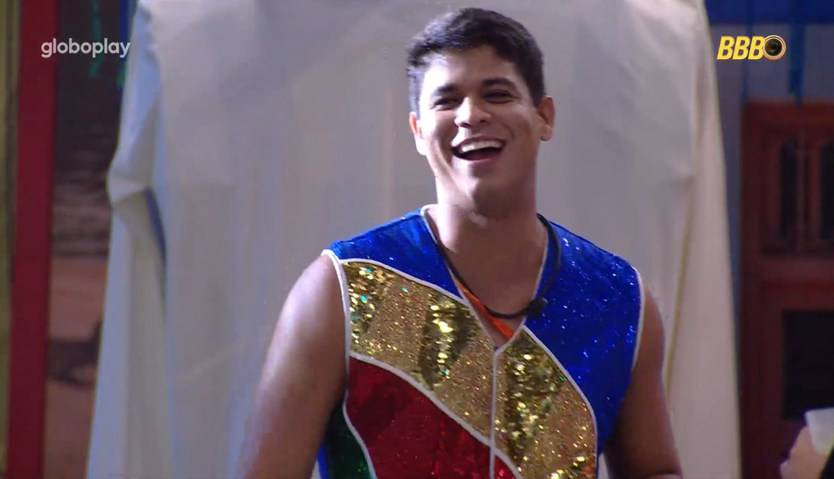 Guigavilarrr's tweet image. Pense numa pessoa feliz com essa festa! Está a cara do Gui! Estamos orgulhosos demais pelo nosso menino, alegre, sonhador, amoroso🥰 Aqui a gente acompanha e dança junto!
📸 Reprodução: TV Globo
#TimeGui no #BBB25 | 🦀
