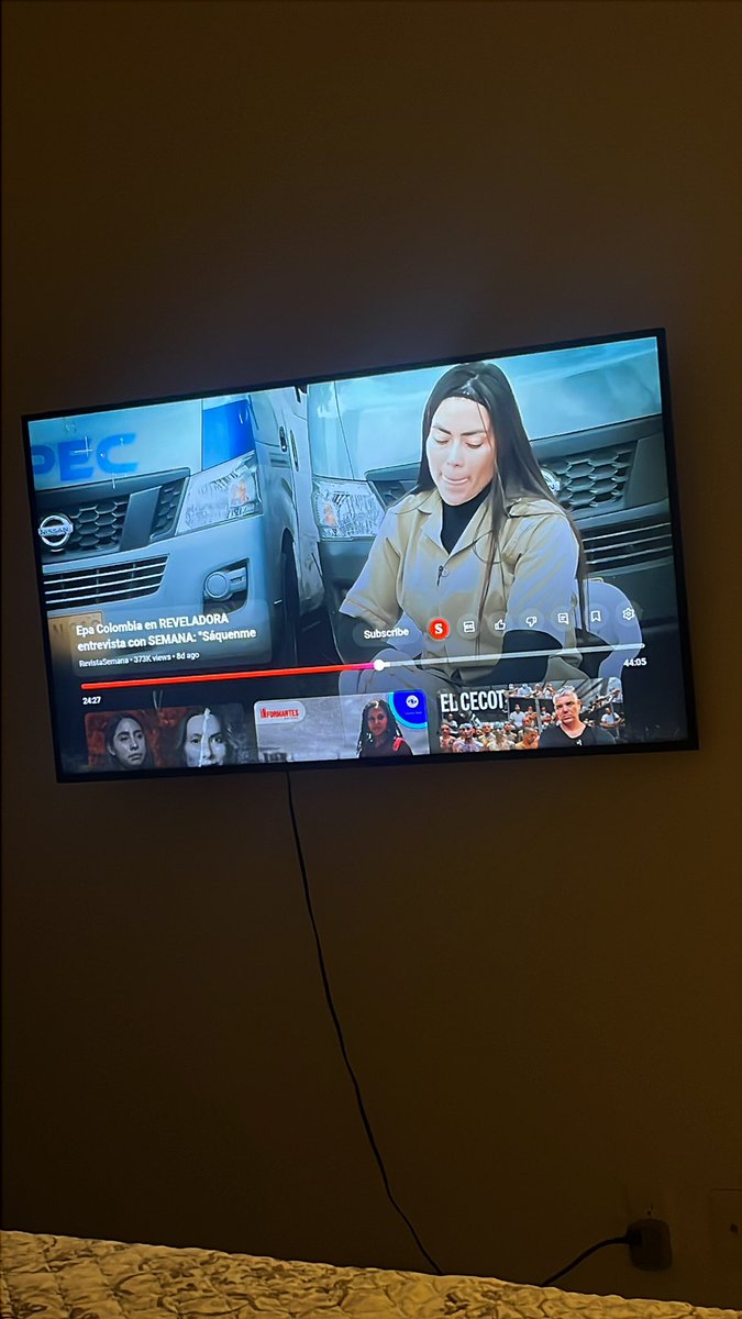 Quedé aterrada con la nefasta entrevista de <a href="/RevistaSemana/">Revista Semana</a> a Epa Colombia. Cero preparada, como si fuera chisme de mecedora a la entrada de la casa en tierra caliente, poniéndola a hablar de más sobre otros casos, poco neutrales, metiendo sus opiniones personales. Todo mal 👎