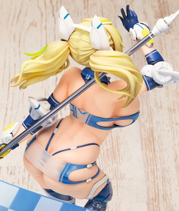 デザインと監修を担当しました「清夏のジェネ【サマーバケーション】」フィギュアがご予約受付中ですトップスとスカートの透けデザインをクリアパーツで再現! 
