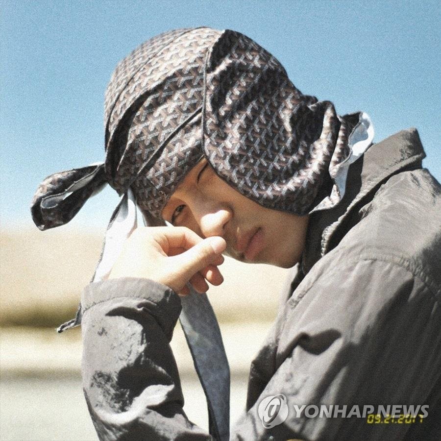 yonhaptweet's tweet photo. 검찰, '마약 투약 자수' 래퍼 식케이에 징역 3년6개월 구형
https://t.co/fvVepmH1yD https://t.co/jRGebpiKqI