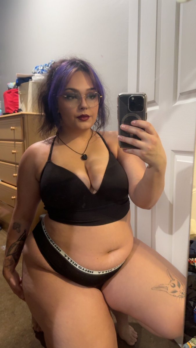 stormitastegood's tweet photo. Hope I can get some subs! Trying new things 💕 https://t.co/uvkjoJXZXD