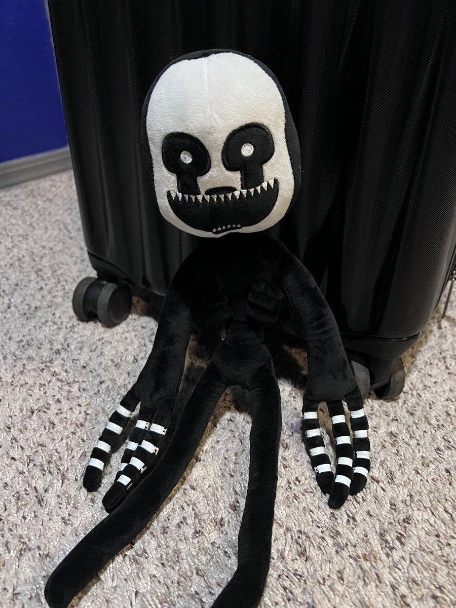 The_Mr_Velvet's tweet photo. Finally got the @hexbrand  nightmarionne plush!
Love the design it has, it looks really good, and the bendable parts are really well made and definitely worth the price

Some really high-quality stuff

Plus, the card artwork is really good!
#fnaf #nightmarionne https://t.co/QihUDS5N7x