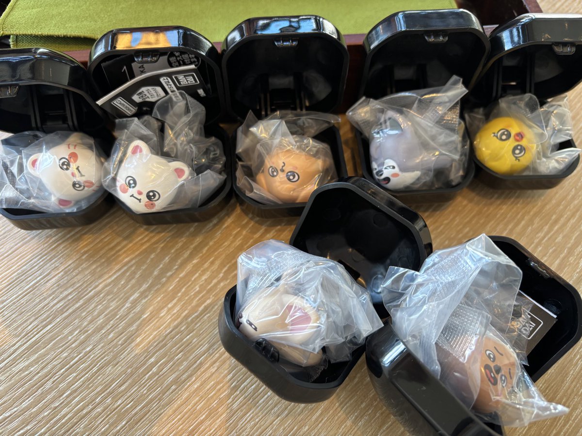 chamm_07's tweet photo. スキズ ぷくっとリング 交換

譲▶️ バンチャン、ピリ、スンミン
          ハン、ヒョンジン、アイエン

求▶️リノ

本日銀座での手渡し可能です！

よろしくお願いします🙇🏻‍♀️ https://t.co/rlK9WPesqZ