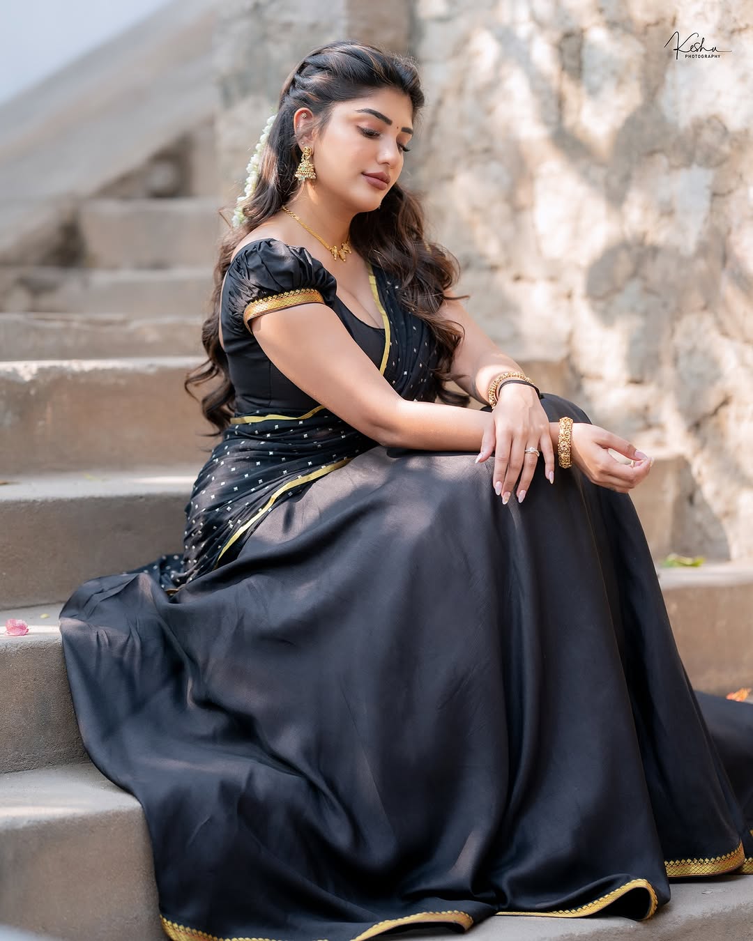 GmdOvjsa8AEgBBr?format=jpg&name=large