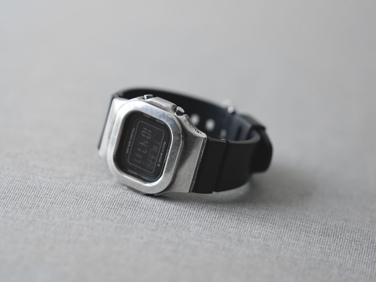 astronauts_77's tweet photo. 「DAMUE  5000-Silver」

仕事やアウトドアでガシガシ使ってます。
傷や変色でシルバー925がいい感じに育ってきました。

#時計 #DAMUE https://t.co/js7JD1pU97