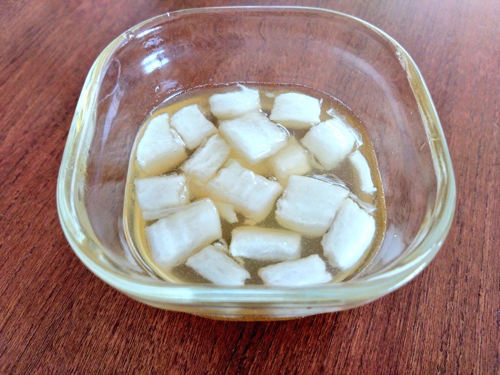 飲んでみた！！！
もっと大根のエグみすごいかと思いきや普通に美味い🤤🤤🤤
お湯割とか紅茶に入れても良さそう🙆