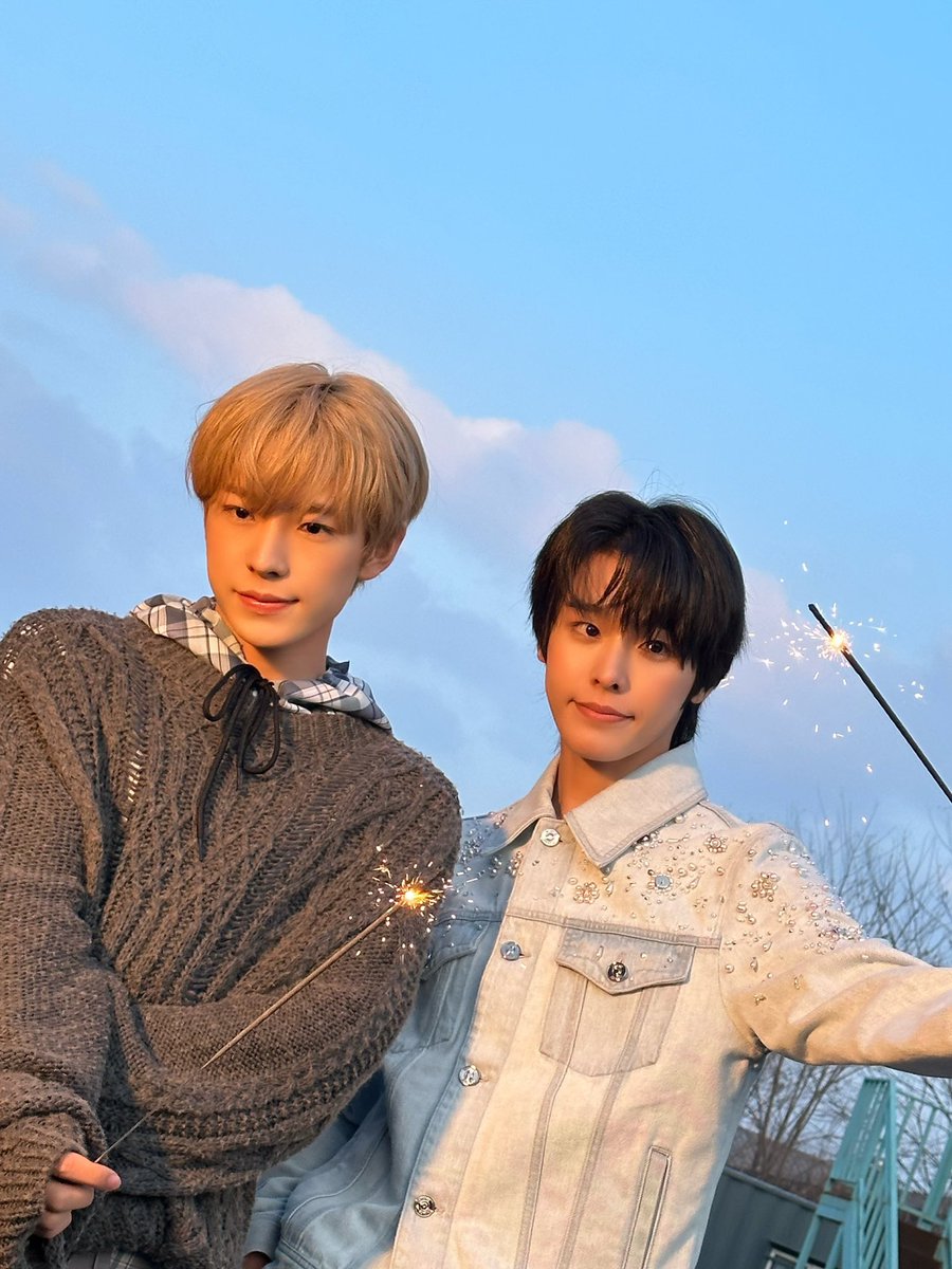 yurikuarchive's tweet photo. ‧₊˚ ౨ৎ ˚₊‧ https://t.co/yVwcyyINse