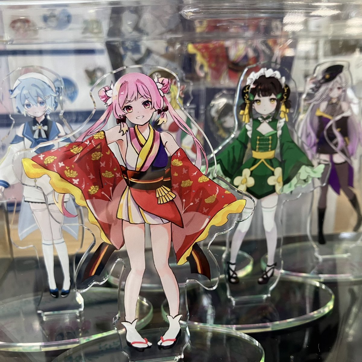 今日からカメの擬人化キャラクター(ニホンイシガメとニホンスッポン