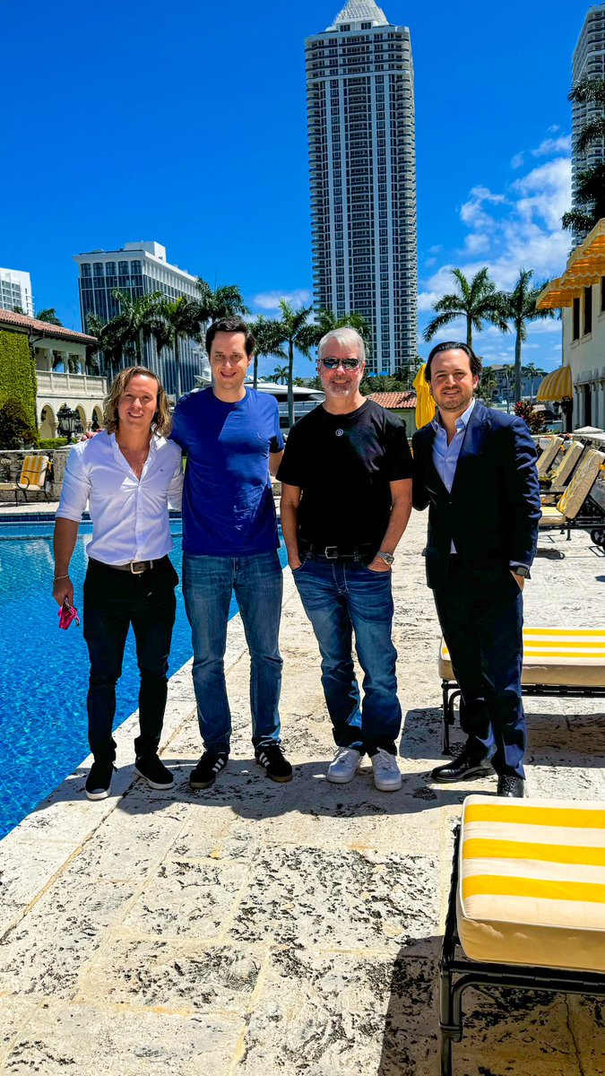 nanorodriguez05's tweet image. An amazing and inspiring lunch with @saylor at Vila Vecchia!