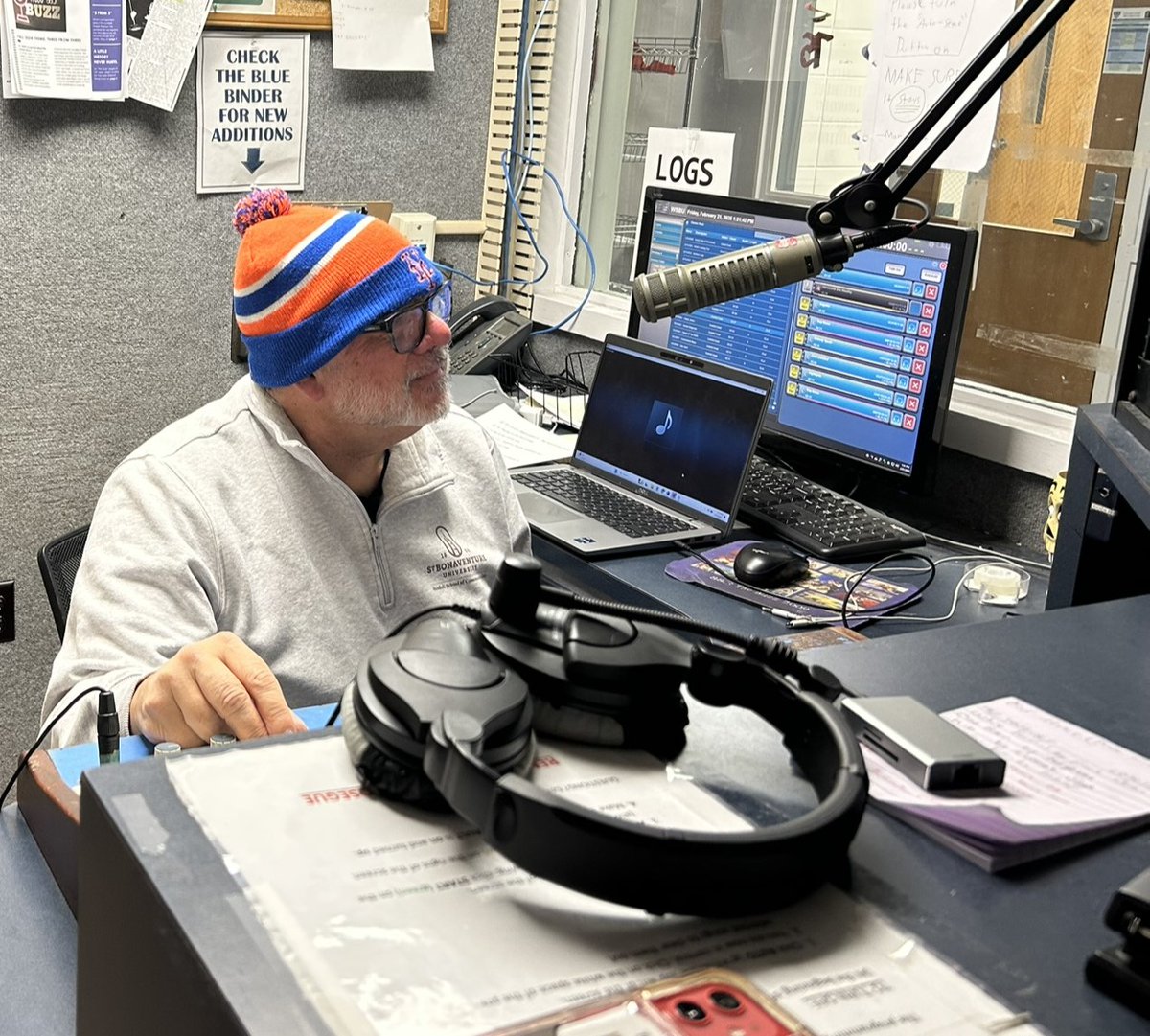 I've started doing my <a href="/wsbu/">WSBU 88.3 FM - The Buzz</a> radio show again. Listen live today at 11:30 a.m. player.listenlive.co/37351