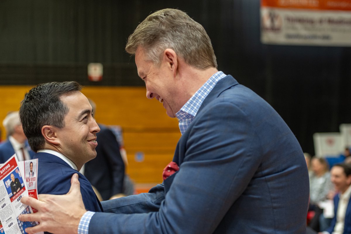 RadfordHoops's tweet photo. What a night to be a 𝐇𝐈𝐆𝐇𝐋𝐀𝐍𝐃𝐄𝐑 🤩 https://t.co/RNHxD7FtBj