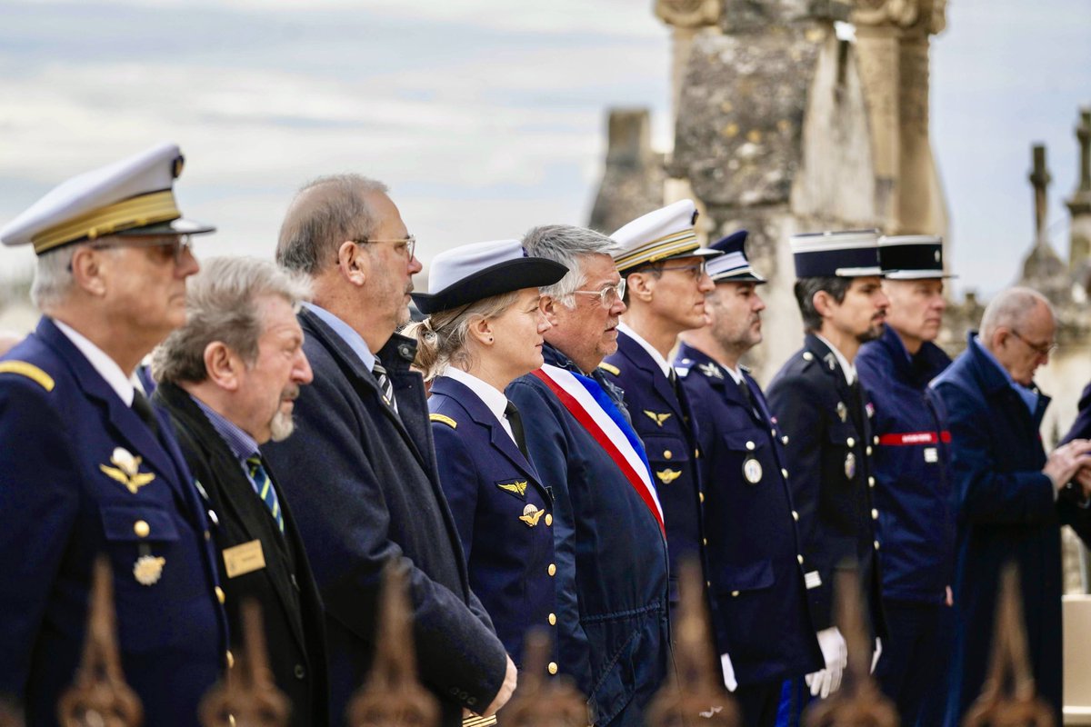 MichelRouxSalon's tweet image. #DevoirDeMémoire #19mars #GuerreAlgérie #Souvenirs 🇫🇷