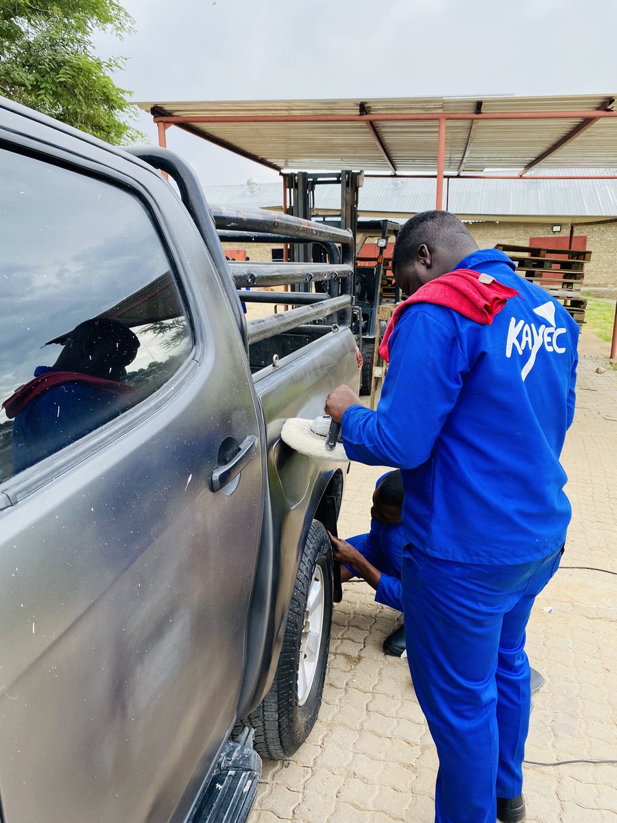 kayectrust's tweet image. 🚗 Automotive Team in Action! 🚗
We didn’t get a chance to chat with the automotive team, but we caught a glimpse of their exciting new project—painting a car! 🎨🔧
Can’t wait to see the final result! Stay tuned!
#AutomotiveTraining #HandsOnLearning #SkillsForLife #KAYECJourney
