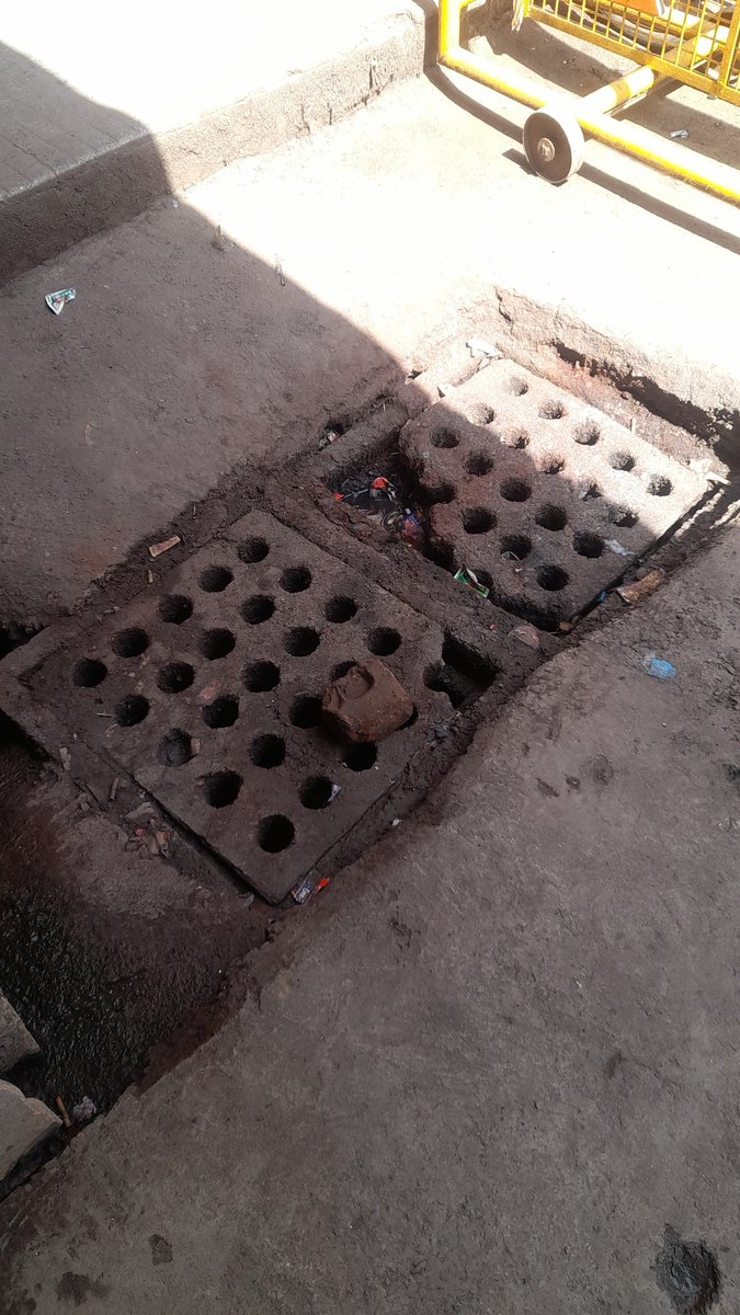YogeshKherwal's tweet photo. @pwddelhi please instruct to repair sewage line https://t.co/gA73quDbfJ