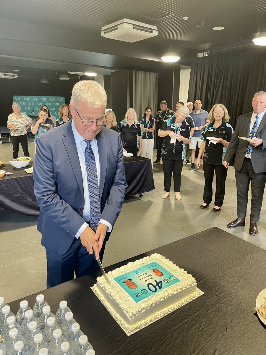 Today I had the privilege of presenting the Principal of Oran Park HS Brad Mitchell with his 40-year service certificate. Brad is an outstanding educator who has served schools across South Western Sydney his entire career. Thank you for your ongoing service to public education.