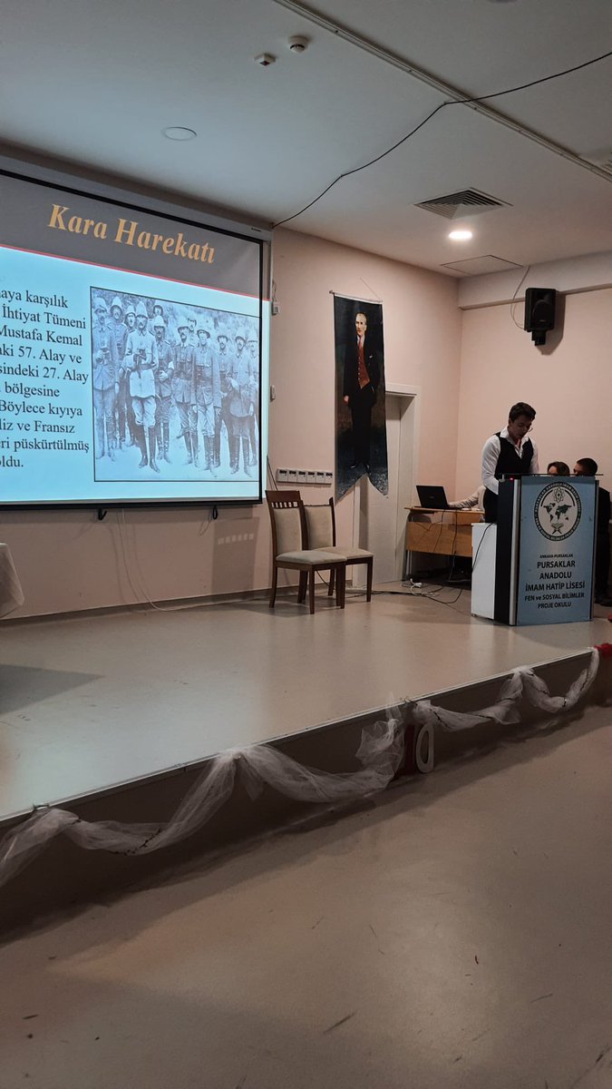 pursaklarfsb's tweet photo. Örnek ve öncü şahsiyetler kulübü olarak Asuman Köse ve okulumuz öğrencilerinin düzenlediği 18 Mart Çanakkale Zaferi ve Şehitleri Anma programı okulumuz konferans salonunda gerçekleştirilmiştir https://t.co/DBYbw1fze2