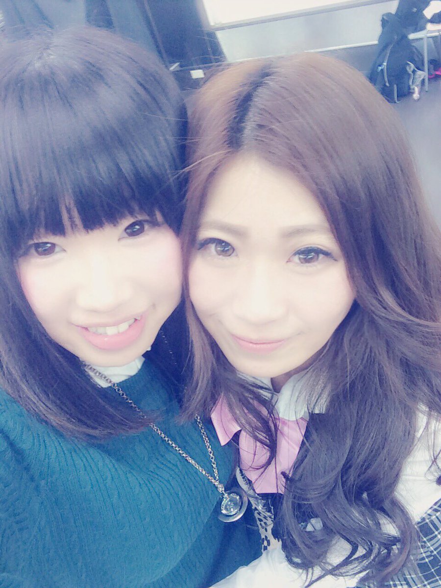 nyan0202ayu's tweet photo. みるきーとさくらさんが22日(土)にお手伝いに来てくれますー☺️🫶❣️
当時は緊張して喋ったり出来なかったけど、２年くらい前からひょんなタイミングで仲良くなってこの度minxにお手伝いに来てくれることになりました🥲✨
さくらさんもいるので来られたことない方もぜひ懐かしみに来て欲しいです！🤗🌷 https://t.co/G5UTxNv4cG