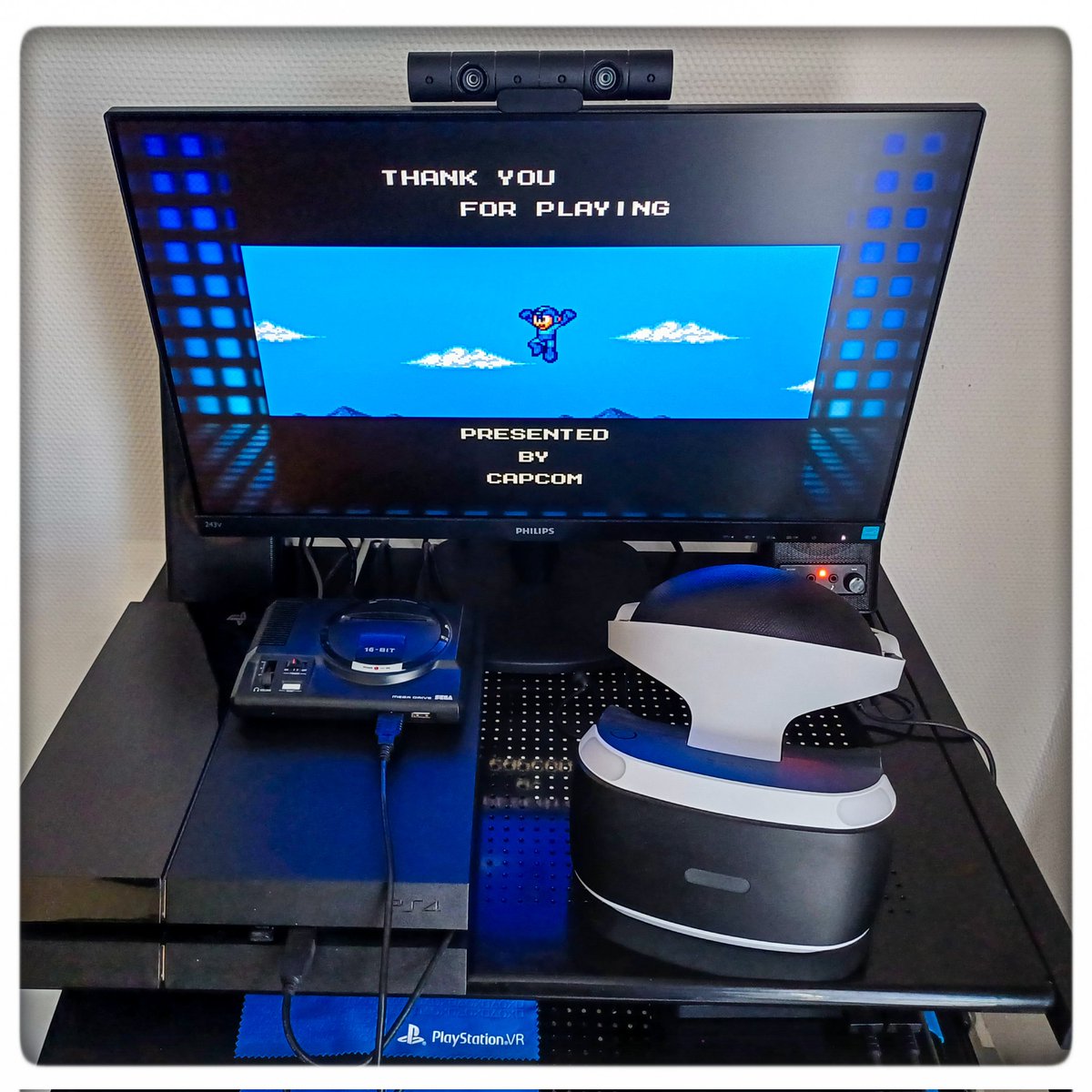 MisterKyleHyde's tweet photo. Refaire une énième fois Rockman Mega World ? Bien sûr 😄 #rockman #megaman #megadrive #megadrivemini #sega #capcom #retrogaming #ending #foreverylastingpeace ! https://t.co/3UaIjrCfuH