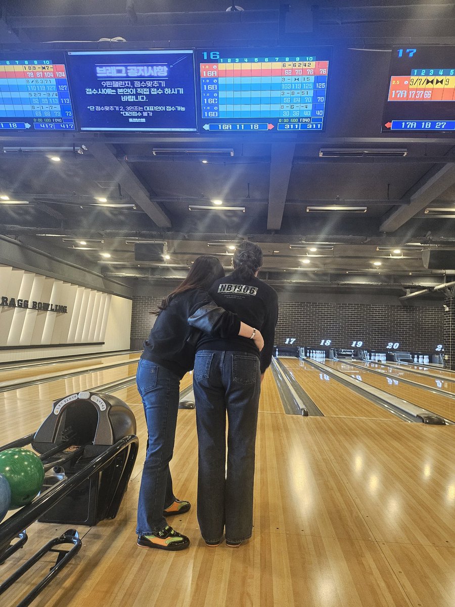 yundu24405491's tweet photo. 25년 첫번째 조직문화데이에는
강남의 평택소매와 수원소매가 만나 비빔밥을 진행하였습니다!!
내기에 집중하다보니 사진찍는걸 깜빡했네요🥲 서로간 좋은에너지를 공유했으니, 앞으로 강남의 1등 수원
2등 평택이 되겠습니다!! 화이팅❤️

@kys5849982 @oseoggyeong https://t.co/iJ7zzdPRpJ