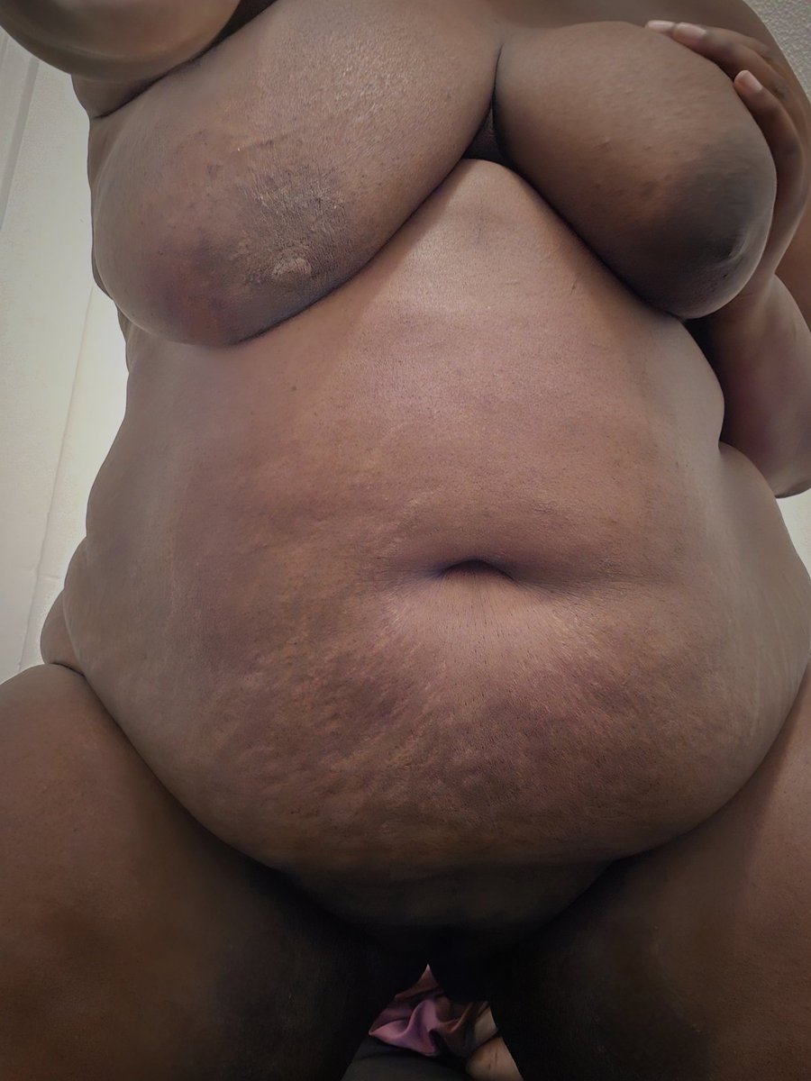 misskenyathomas's tweet photo. Happy 2025, let's start the new year off with more photos and hopefully videos XXX 🥰

https://t.co/jC1Z5nXpbp

#OnlyFans #NSWF https://t.co/UZW2jVjid0