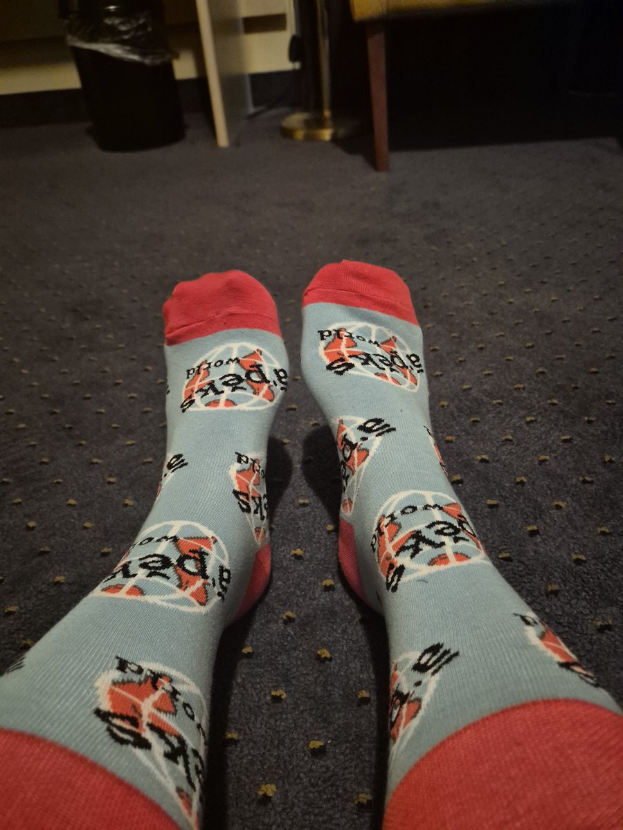 Good morning!! I'm ready to party my socks off today at #AW25 #15th edition!!

<a href="/nl_OUG/">nlOUG</a> #orclapex #apexworld2025