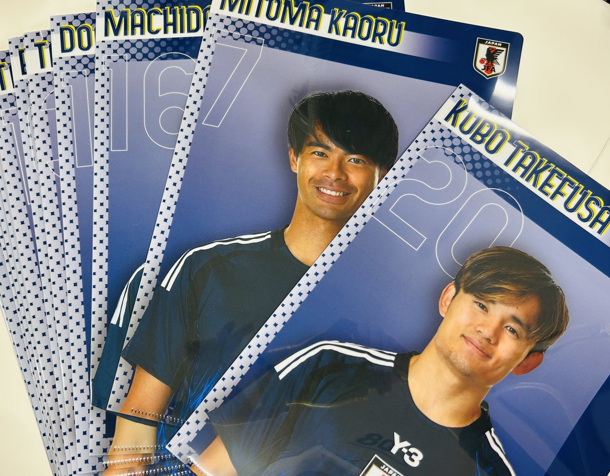 新商品入荷情報】 ・ふらっとめじるしアクセサリー サッカー日本代表