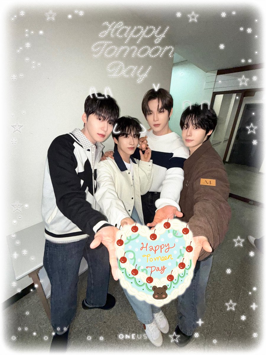 official_ONEUS's tweet photo. [#원어스]

🌙HAPPY TOMOON DAY🌙

사랑하는 투문의 6번째 생일을 🎂
원어스가 온 마음 담아 축하합니다 🥳

앞으로의 투문 생일은 원어스와
함께 행복하게 보내기 🤙😚

#ONEUS #투문 #TOMOON https://t.co/XczPFBGajs
