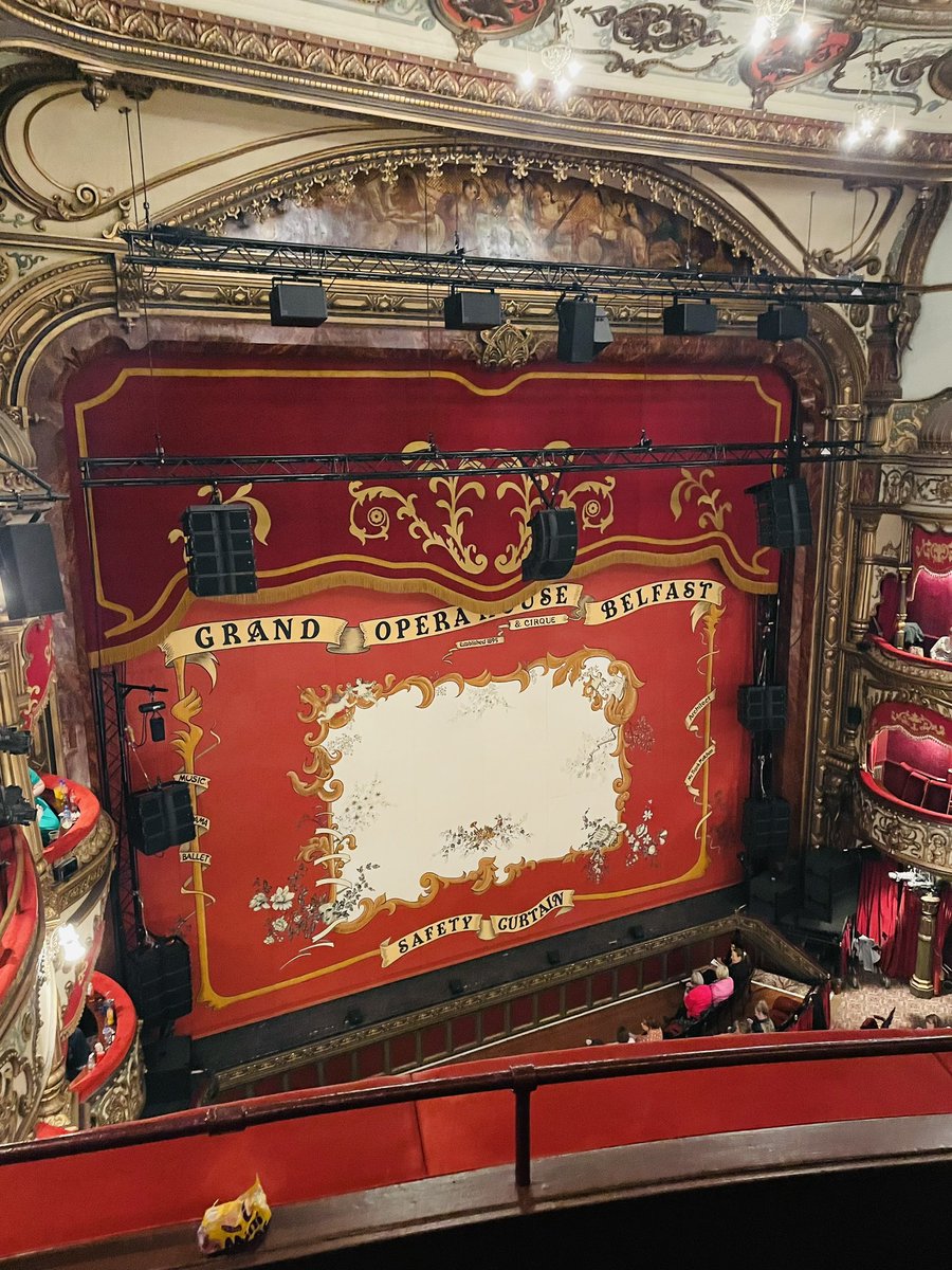 Last night our year 12, 13 and 14 Drama students took a trip to see ‘Chicago’ at the <a href="/gohbelfast/">Grand Opera House, Belfast</a>. It was AMAZING! 🎭⭐️🇺🇸🎷