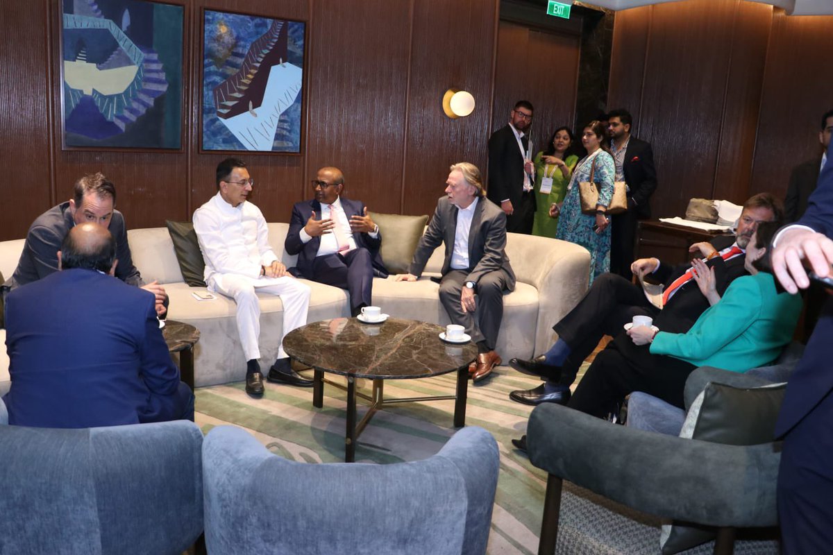 Jitin Prasada जितिन प्रसाद (@jitinprasada) on Twitter photo 🏛️ शांगरी-ला, नई दिल्ली
'Nasscom Global Confluence' में आज तकनीकी एवं उद्योग विशेषज्ञों के साथ स्केलिंग, डिजिटल परिवर्तन और वैश्विक विस्तार पर संवाद किया।
आदरणीय प्रधानमंत्री <a href="/narendramodi/">Narendra Modi</a> जी के नेतृत्व में भारत सरकार आज नई तकनीकों को अपना रही है और डिजिटल को एक संस्कृति के रूप 🏛️ शांगरी-ला, नई दिल्ली
'Nasscom Global Confluence' में आज तकनीकी एवं उद्योग विशेषज्ञों के साथ स्केलिंग, डिजिटल परिवर्तन और वैश्विक विस्तार पर संवाद किया।
आदरणीय प्रधानमंत्री <a href="/narendramodi/">Narendra Modi</a> जी के नेतृत्व में भारत सरकार आज नई तकनीकों को अपना रही है और डिजिटल को एक संस्कृति के रूप