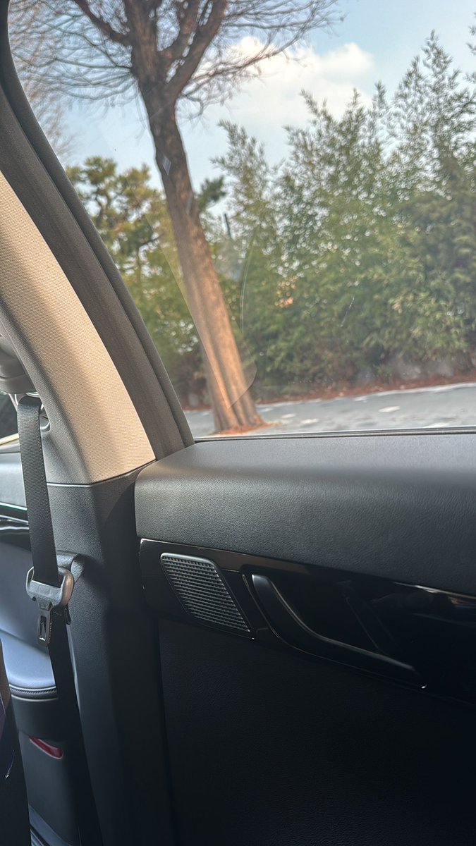 플하러가는중~ ✌️