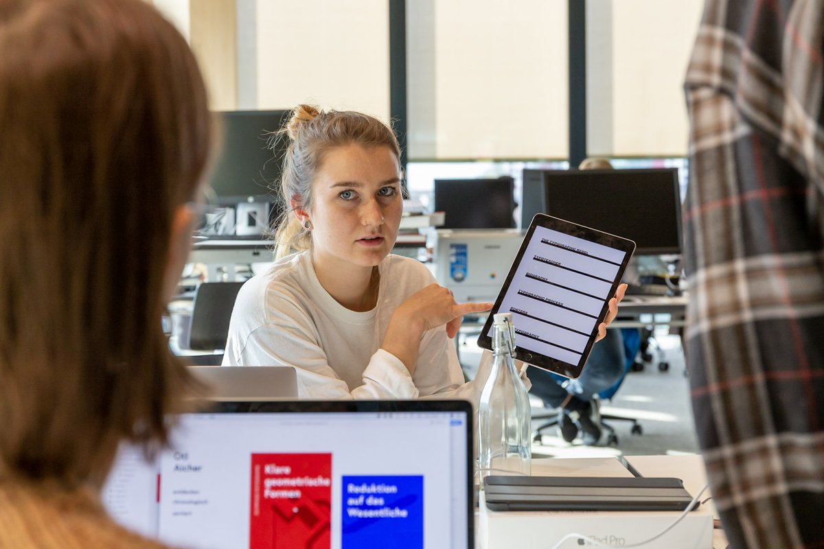 Digital Ideation, Fokus Informatik:
Jetzt Anmelden: hslu.ch/de-ch/hochschu… 
und diesen Samstag 22.3. noch Infotag in Rotkreuz besuchen: hslu.ch/de-ch/informat…