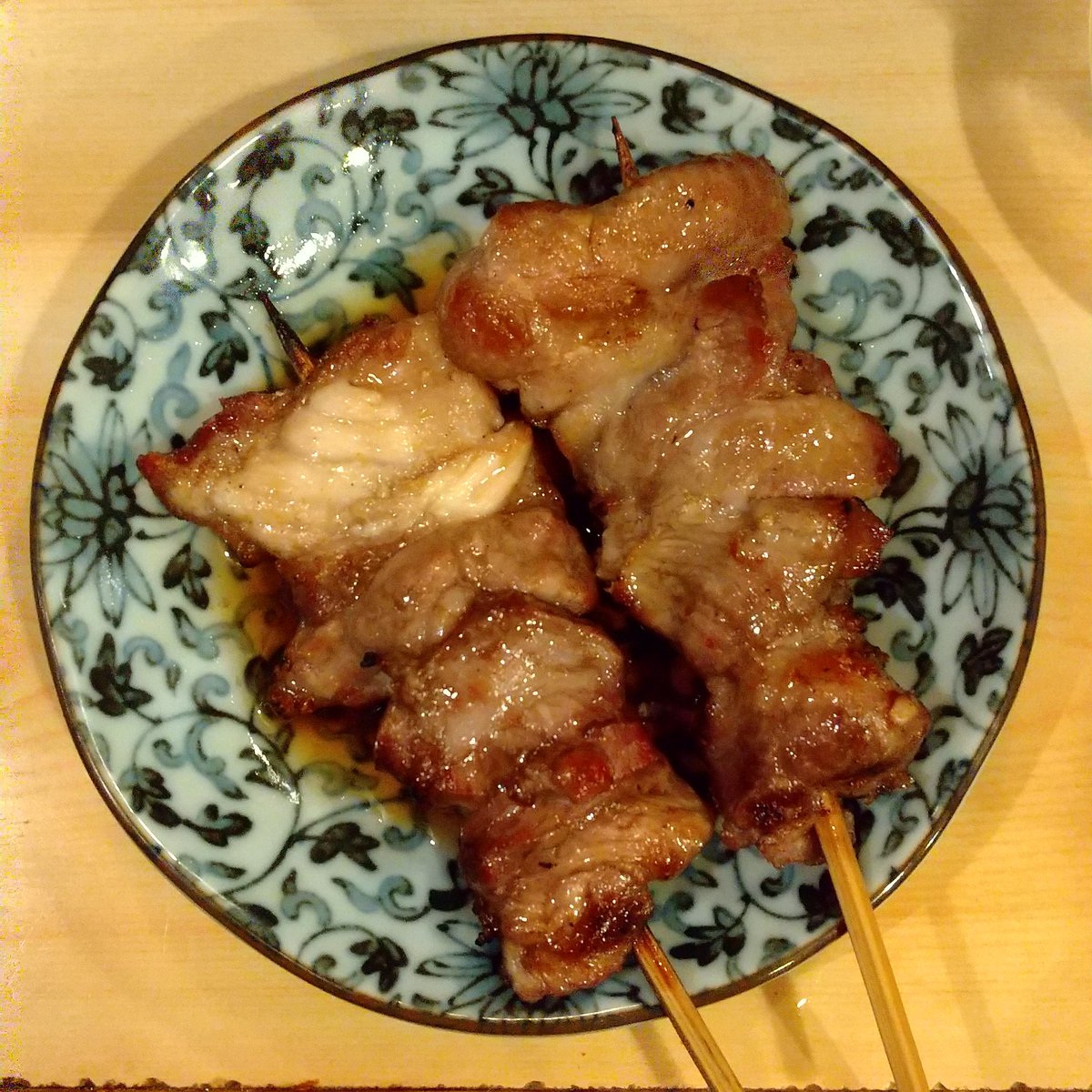 寅屋 本町店さん
ウメ割り、サガリブツ、
赤星、タンモト＋ヒモ。
雲隠れまであと12日。
お世話さまでした。✨