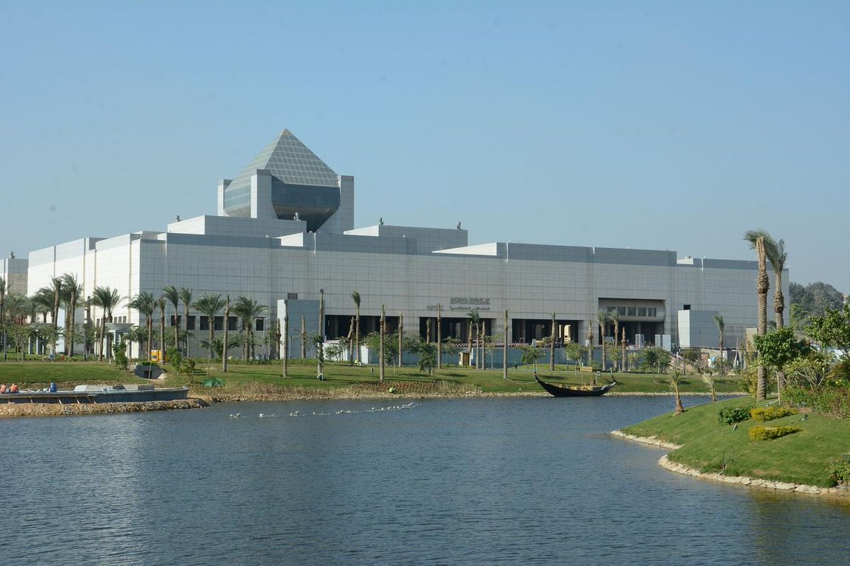 استقبل المتحف معالي الشيخ عبد الله بن زايد آل نهيان نائب رئيس مجلس الوزراء وزير الخارجية بدولة الإمارات العربية ،والوفد المرافق له،بالإضافة إلى استقبال الدكتور فؤاد حسين نائب رئيس الوزراء وزير الخارجية العراقي،والوفد المرافق له برفقة السفير قحطان طه خلف سفير العراق بالقاهرة.