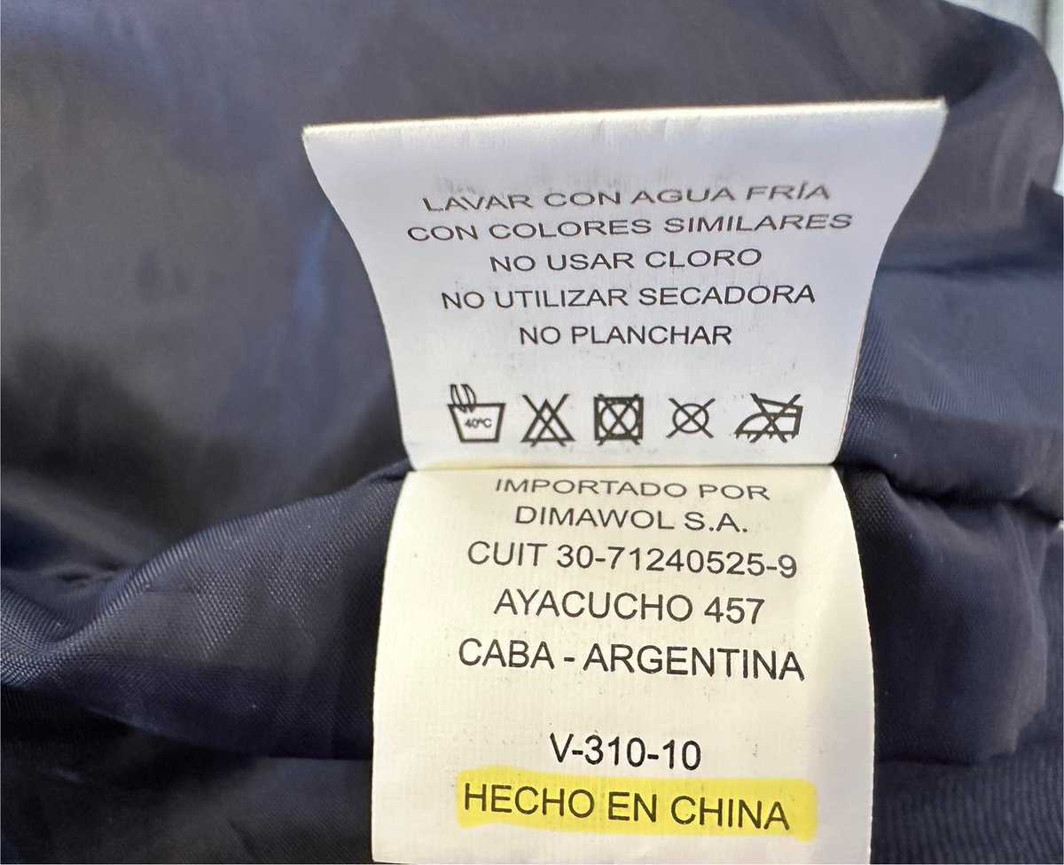 CruzadoDeLaCO's tweet image. La temporada de caza en el zoológico de los textiles se debe terminar para siempre. 
Equus, empresa familiar con 39 años en el rubro, importa a 11 USD  y vende a 100 USD