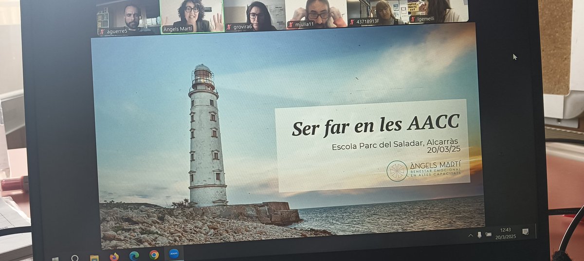 Avui el claustre de l'escola ha rebut una formació sobre l'alumnat d'Altes Capacitats amb l'Àngels Martí.
Endavant!