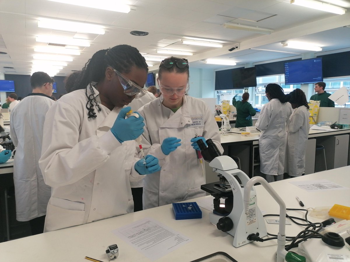 LifeSciencesUTC's tweet image. Life Sciences UTC had an amazing #BritishScienceWeek last week! 🧬 🧪 

It was an action-packed week full of learning, discovery, and award-winning science🥼

Read the full roundup here: lifesciencesutc.co.uk/news/?pid=12&amp;amp;n…