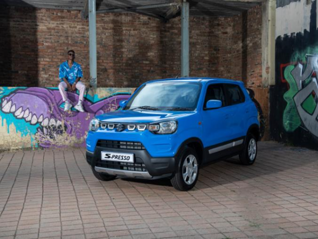 AutoTraderSA's tweet image. The Toyota #Vitz is officially SA's cheapest car, but what should you buy if the Vitz doesn't tickle your fancy? bit.ly/5BestSimilarCa…