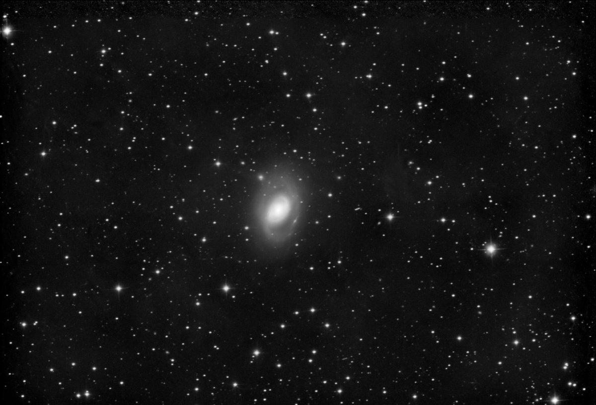 guanhu2021's tweet photo. M96 しし座の渦巻銀河です。
自宅から撮影しました📷🔭 #R200SS #エクステンダーPH #ASI294MCpro #IR640proII #SE2Jmount #NINA #Siril #Graxpert #Starnet++ #GIMP #M95 https://t.co/RYafIRSUBL